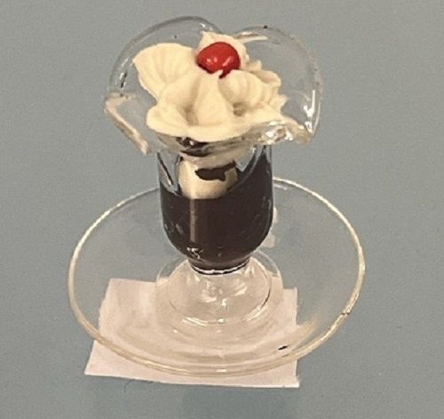 Ice Cream Sundae MC199X