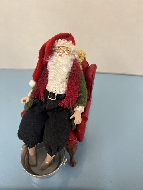 It Was the Night After Christmas..... mc05754-1
