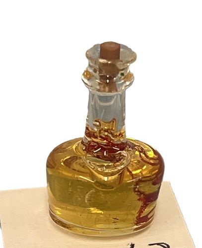 Jar of Oil cn062