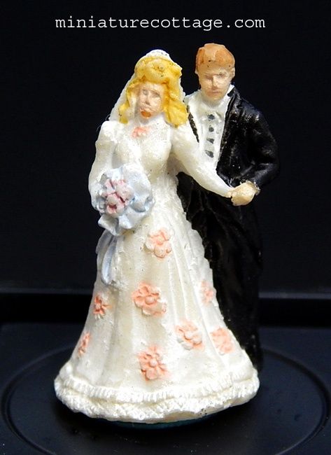 Jeannetta Kendall Wedding Cake Topper jkjc16213