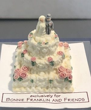Jeannetta Kendall Wedding Cake with Pink Flowers 1002213