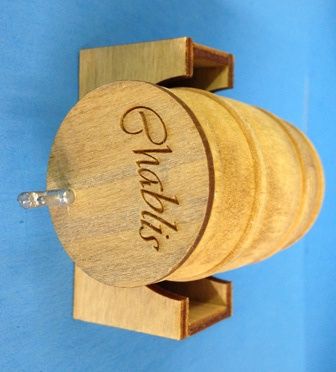 Keg of Chablis on Stand-Large ka9144