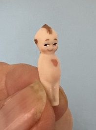 Kewpie with Hands Behind Back 7/8" Tall mc1899x