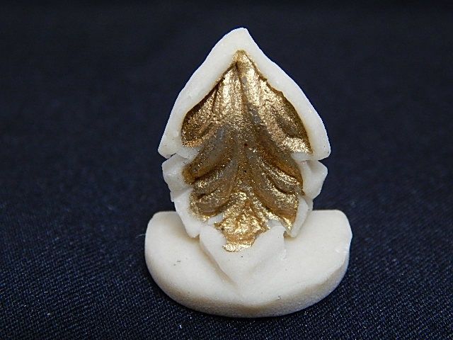 Leaf Sculpture zx12807