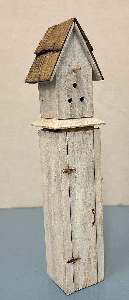 Larger Birdhouse and Storage mc878