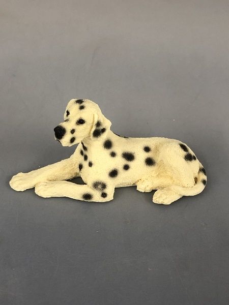 Laying Dalmation MC01280