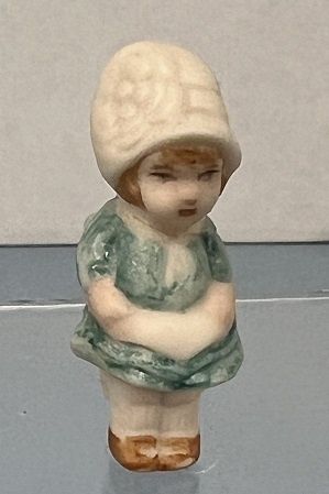 Little Girl Figure cn115