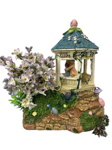 Little Rabbits Dancing Gazebo-Battery Run mc316c