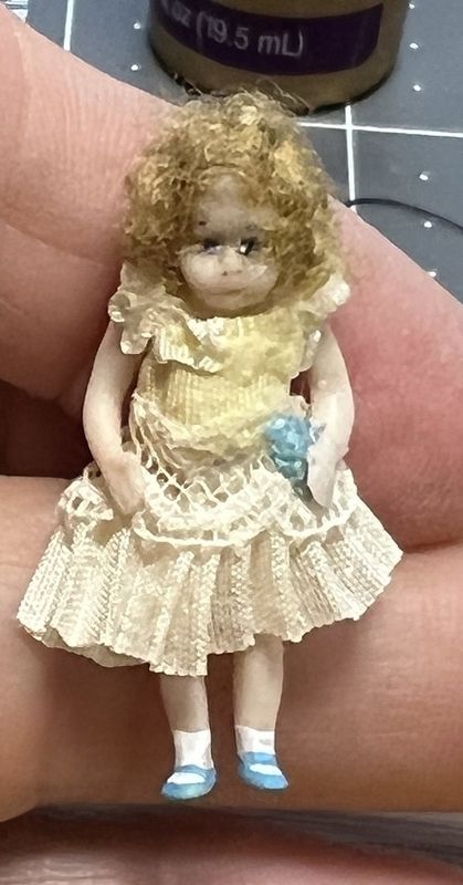 Little Rhonda mc04809