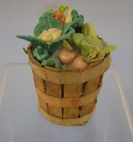 Large Basket of Vegetables ch22622
