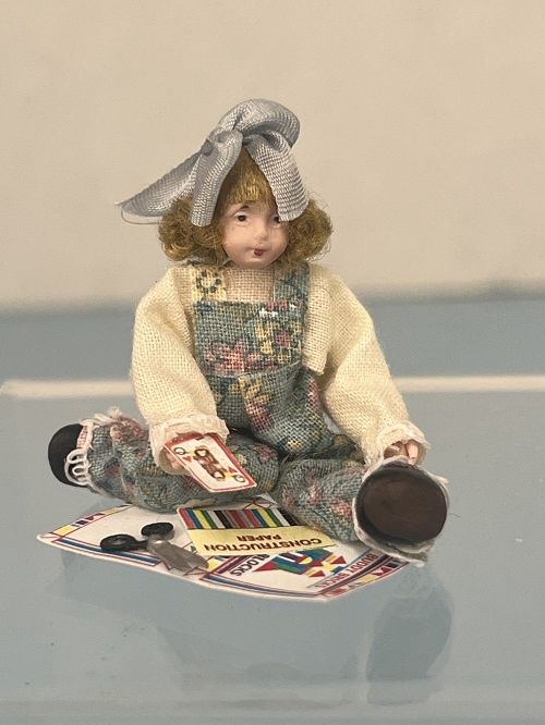 Little Girl Playing mc031647