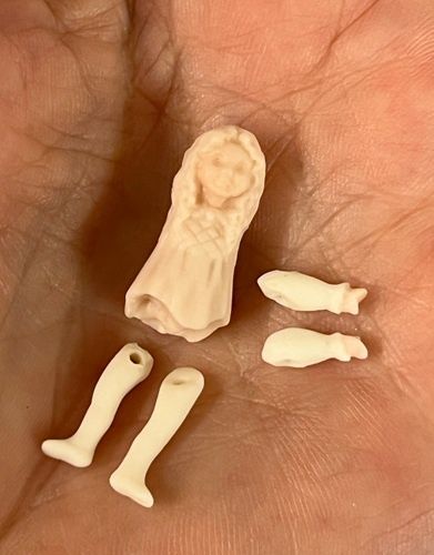 Little Girl Doll in Porcelain Kit dd003