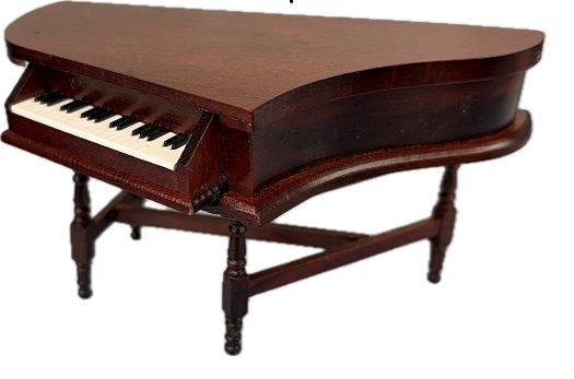 Mahogany Pianoforte mc02076