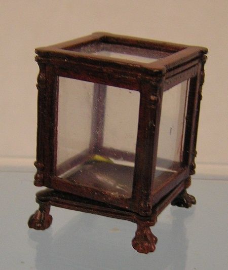 Mahogany Square Display Case mc05611