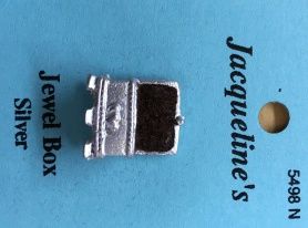 Lined Silver Jewelry Box jaq5498n