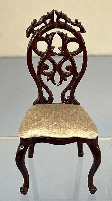 Mahogany Decorative Back Chair ch22046