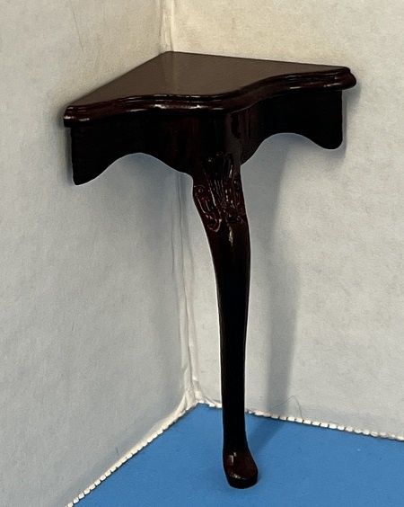 Mahogany One Legged Corner Table ala882