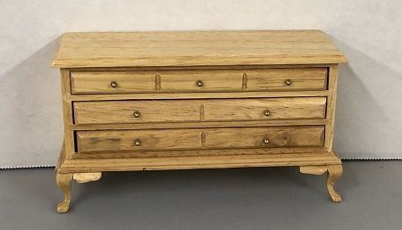 Maple Finish Chest of Drawers mc02271