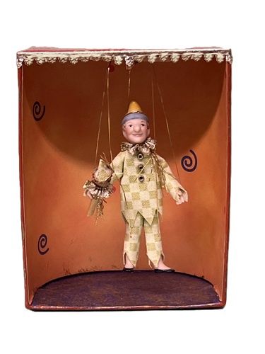 Marionette in Display Box PS073-1