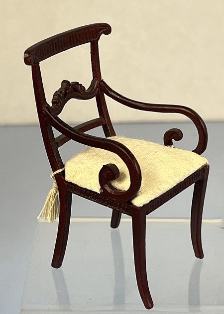 Mahogany Side Chair with Cream Cushion bes2772dbmh