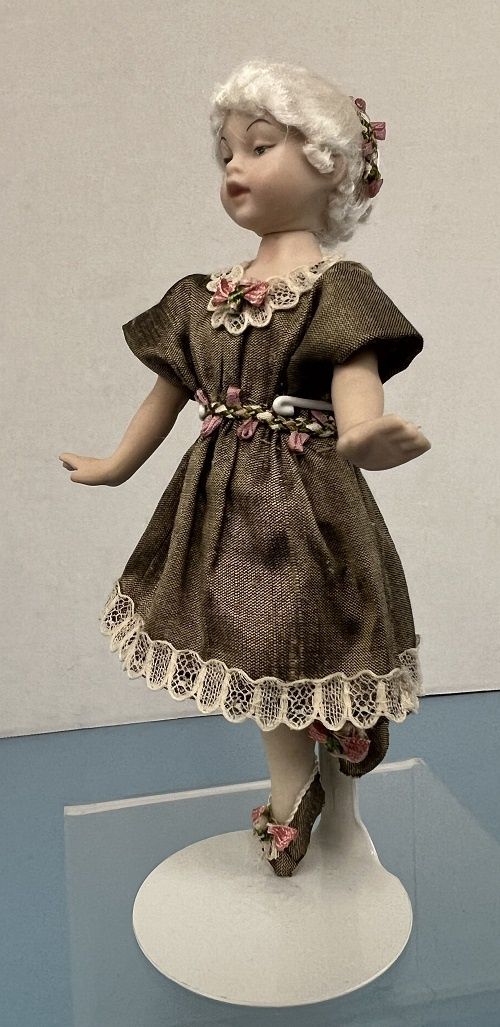 Maid Marion mc586x