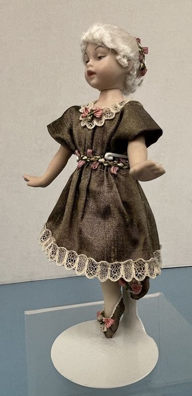 Maid Marion mc586x