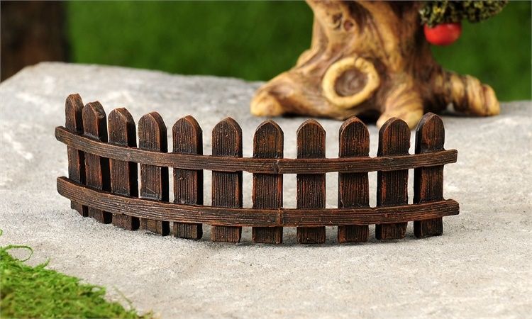 Mini World Garden Curved Picket Fence Decor 705662