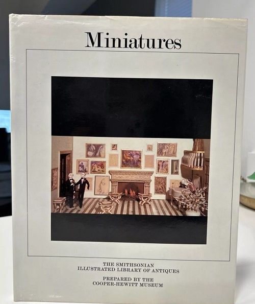 Miniatures: The Smithsonian Library mc398xh