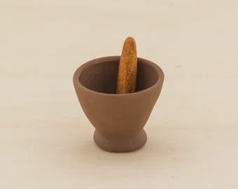 Mortar and Pestle puy12