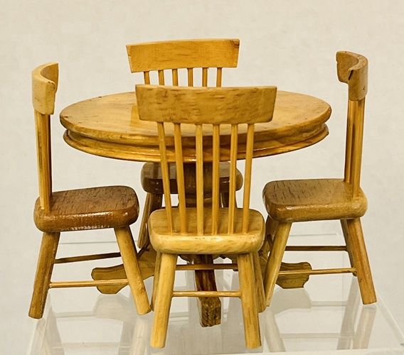 Oak table and four chairs mc1153x