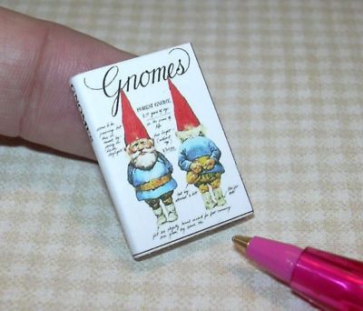 Miniature Gnomes Book minbook1