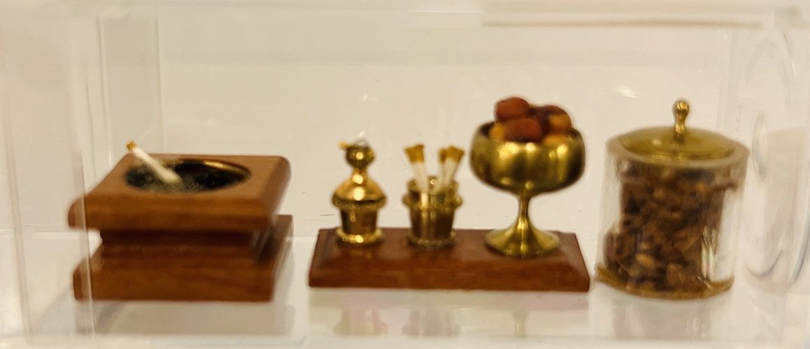 Miniature Gold Smoking Set mc1522x