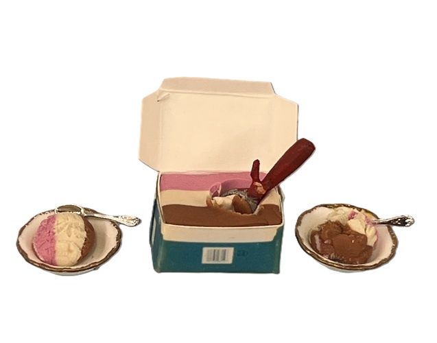 Neapolitan Ice Cream Set cn049
