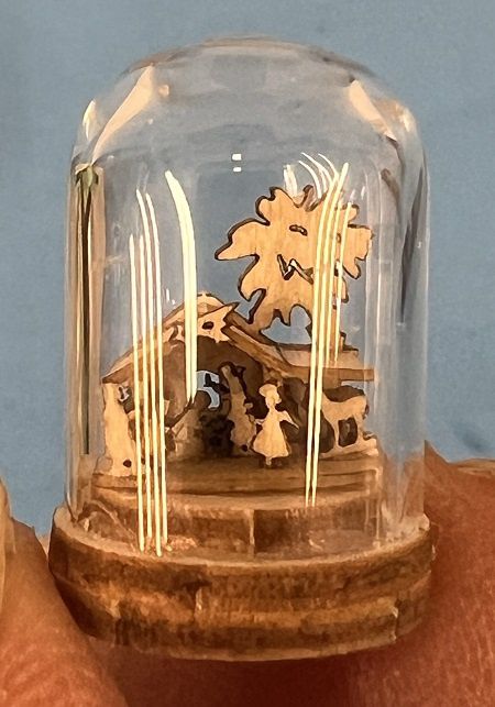 Micro dome with nativity inside lv224282