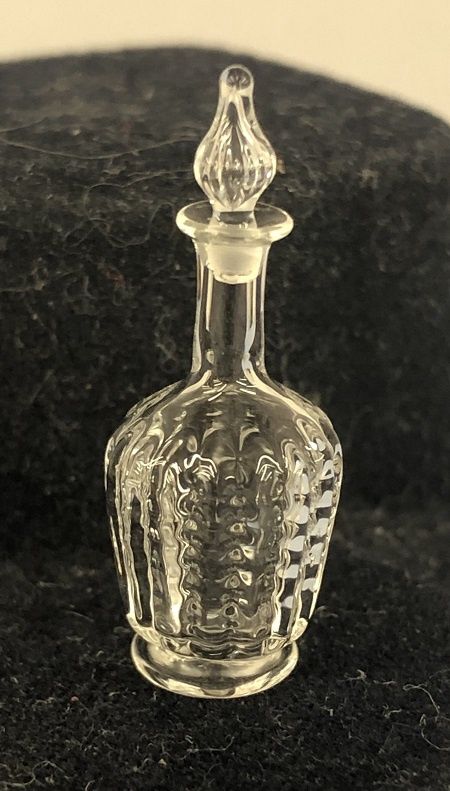 Old English Hobnail Hand Blown Glass Decanter fa410