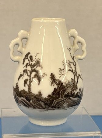 Oriental Brown Landscape Vase ala629