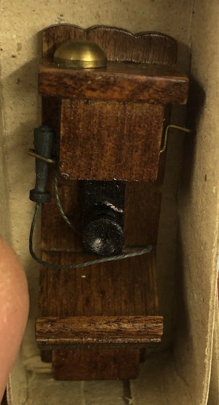 Old Fashion Wall Telephone ch22178