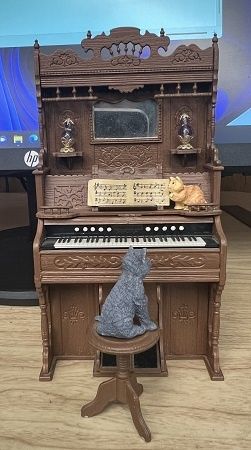 Organ with Lamps, Music and Cats ch22047