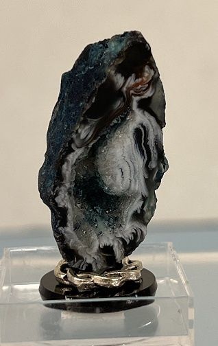 Natural Beautiful Blue Agate Geode mn615