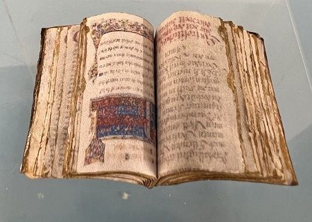 Open Medieval Manuscript mc888