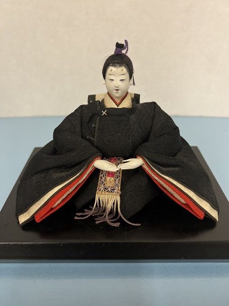 Oriental Kneeling Doll ala978