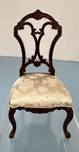 Ornate Chair in a Dark Walnut Color mn627