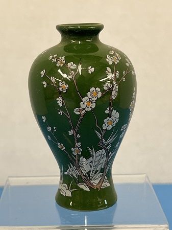 Oriental Green Vase ala611