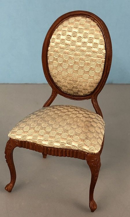 Oval Back Cushion Chair BES2641