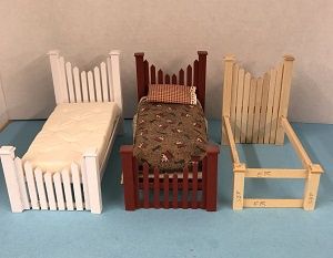 Picket Fence Bed in Red with Bedding pb5418