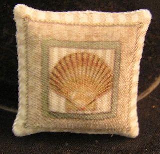 Pillow - Seashell in Rope Frame 3 PIL346