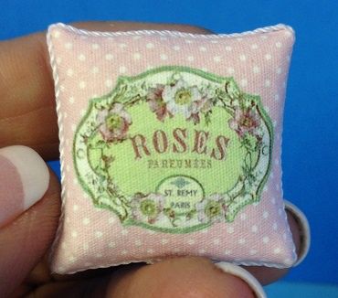 Pillow - Roses Parfumees St Remy Paris PIL454