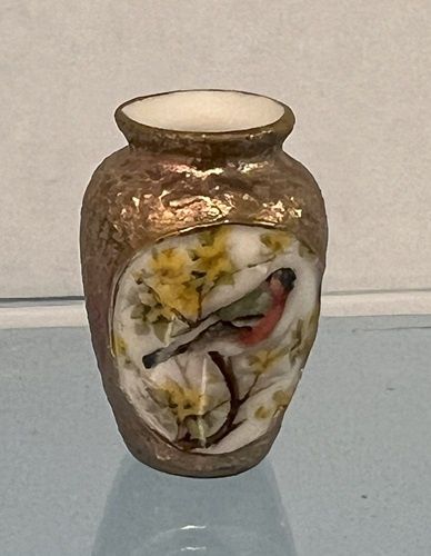 Oriental Vase with Gold Raised Paste #2 mc030863-1