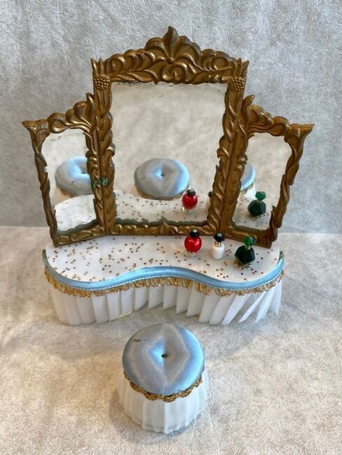 PETITE PRINCESS IDEAL FANTASY DOLLHOUSE FURNITURE Royal Dressing Table 4417-2 bl 4417-2
