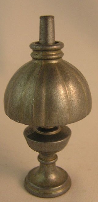 Pewter Lamp DRD4705